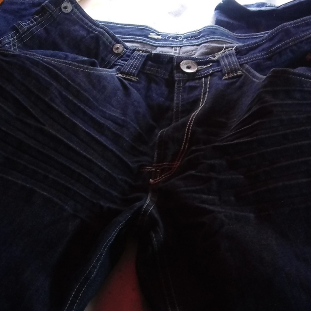 Jeans - Picture 3 of 4
